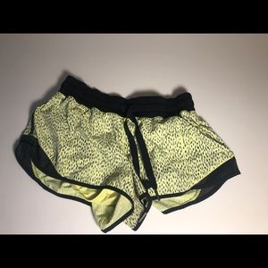 Lululemon Hotty Hot Short